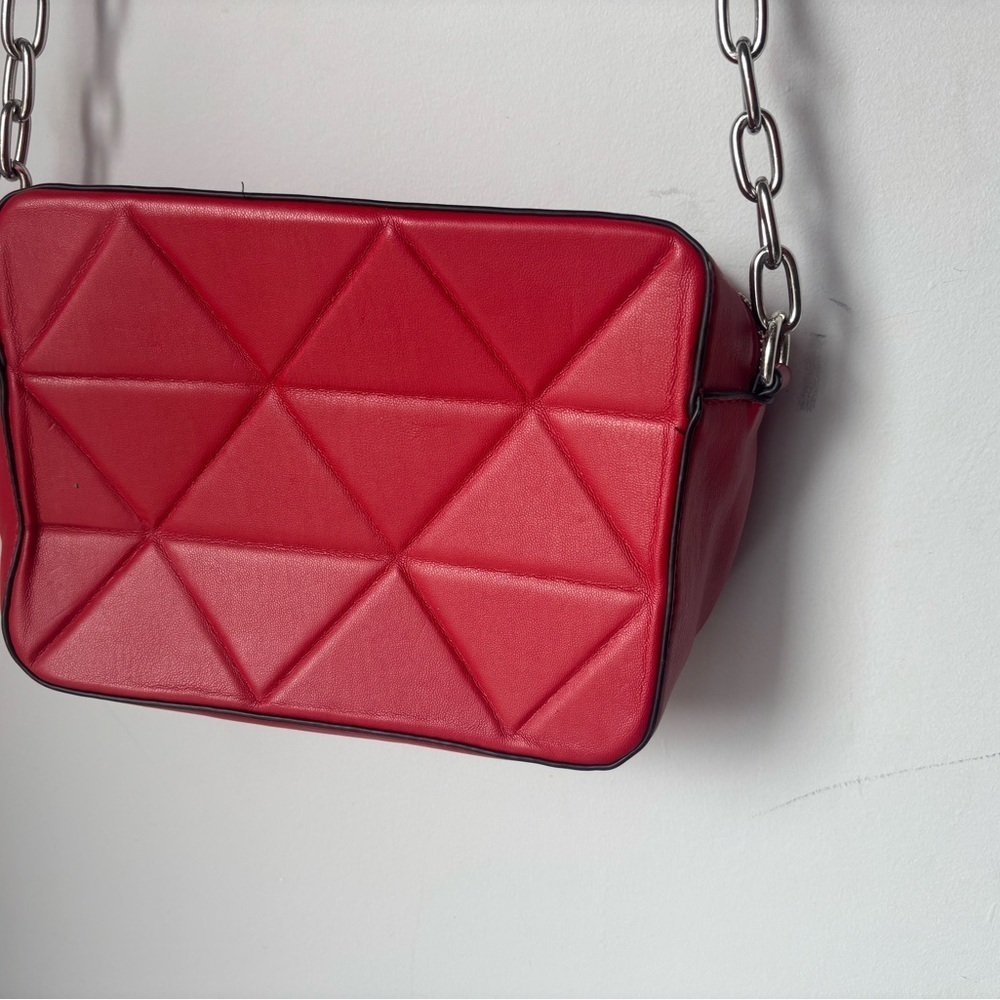 Parfois Red Purse Shoulder Bag EUC and adjustable strap geometric print - Picture 3 of 9